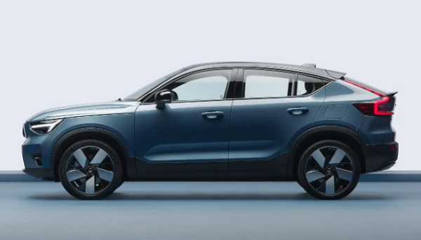 新車車內(nèi)有異味是怎么回事？新車需要除甲醛嗎？